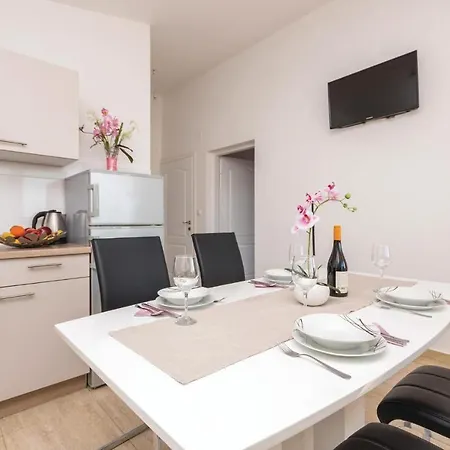 One-bedroom In Biograd *