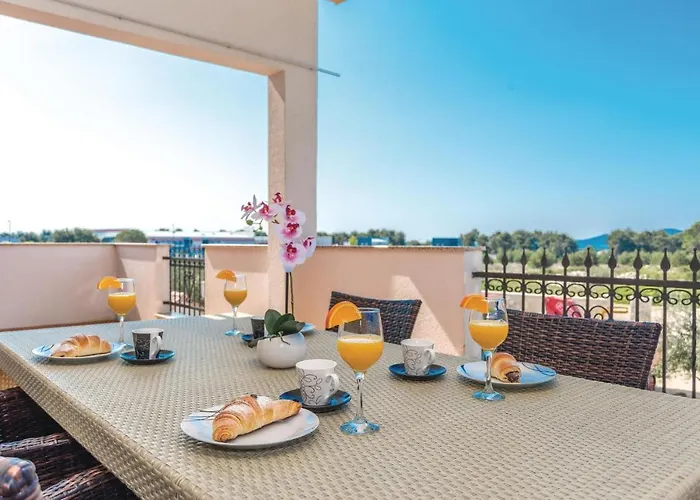 One-bedroom In Biograd Lägenhet Opatijski Torovi