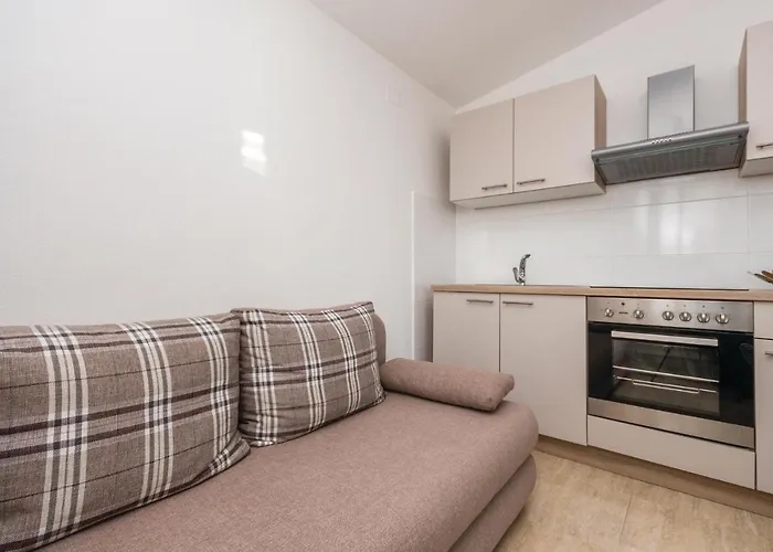 Апартаменты One-bedroom In Biograd Opatijski Torovi