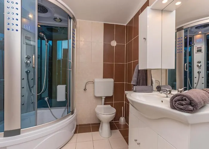 Апартаменты One-bedroom In Biograd Opatijski Torovi