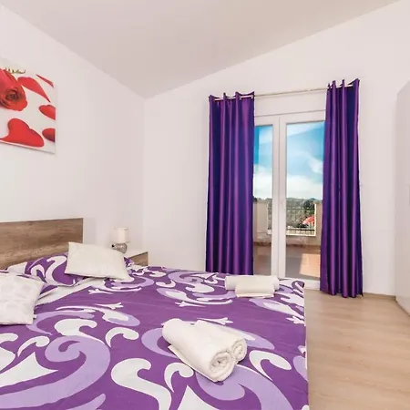 Apartment One-bedroom In Biograd