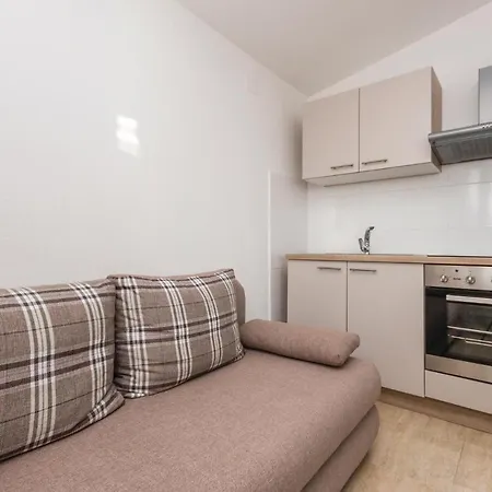 Apartment One-bedroom In Biograd Biograd Na Moru